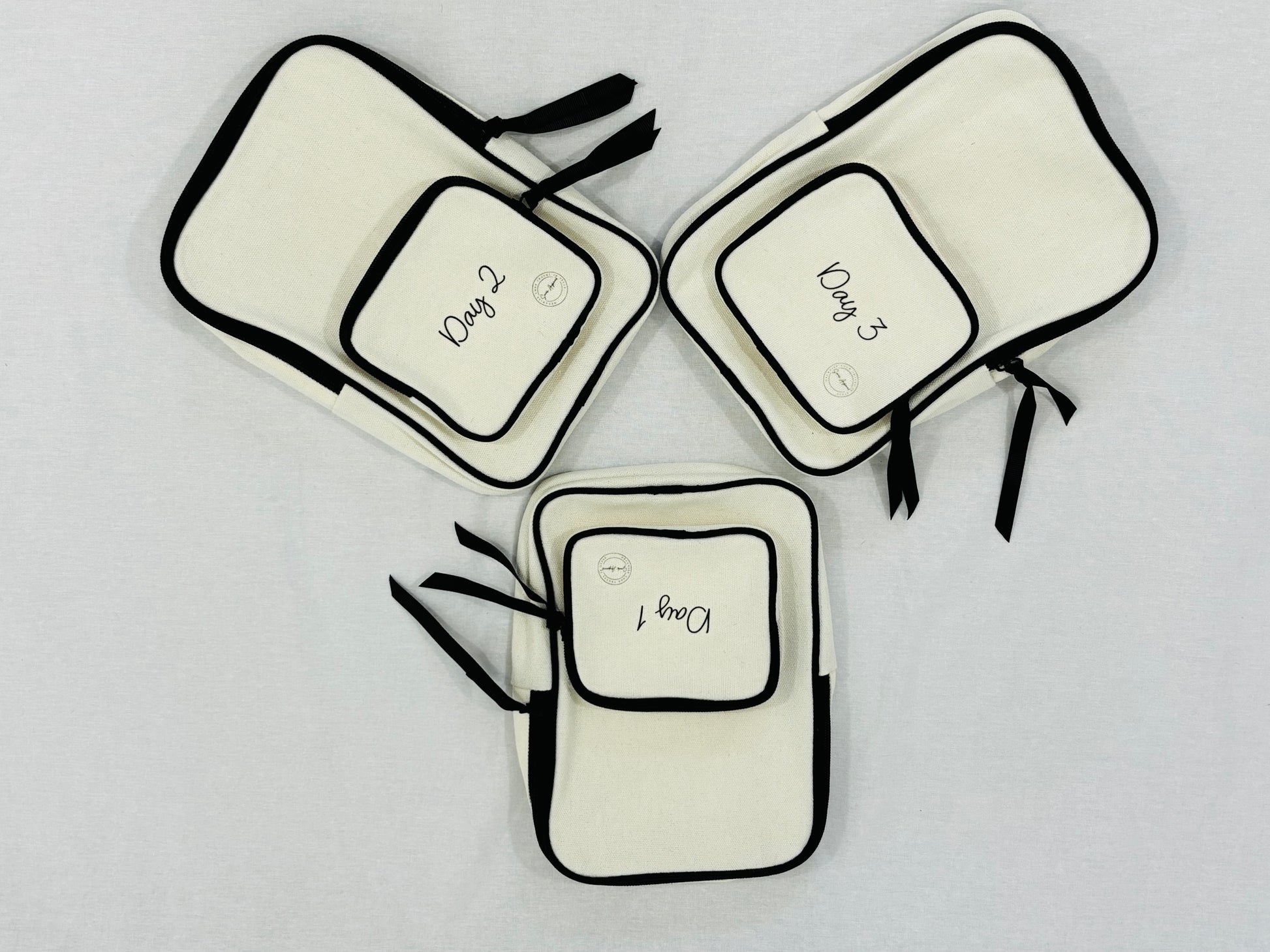 Daily Travel Packing Cubes - 3 Day triangle View - Cream Beige Colour - Travel Set - Baby Gift